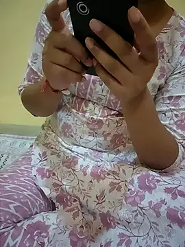 Snapshot of Seema_yadav01 chatting on May 10, 2026, 5:23 am Seema yadav01 online show from May 10, 2026, 5:23 am