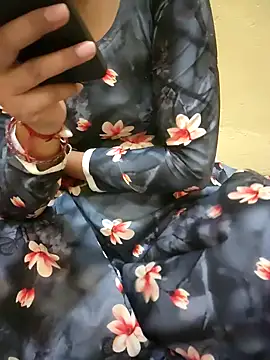 Snapshot of Seema_yadav01 chatting on May 11, 2026, 5:46 am Seema yadav01 online show from May 11, 2026, 5:46 am