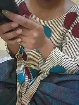 Snapshot of Seema_yadav01 chatting on May 25, 2026, 5:02 am Seema yadav01 online show from May 25, 2026, 5:02 am