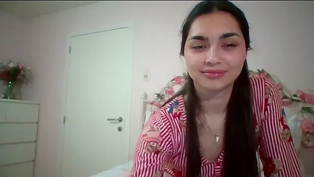 Snapshot of yourbella37 chatting on May 13, 2026, 7:55 pm yourbella37 online show from May 13, 2026, 7:55 pm