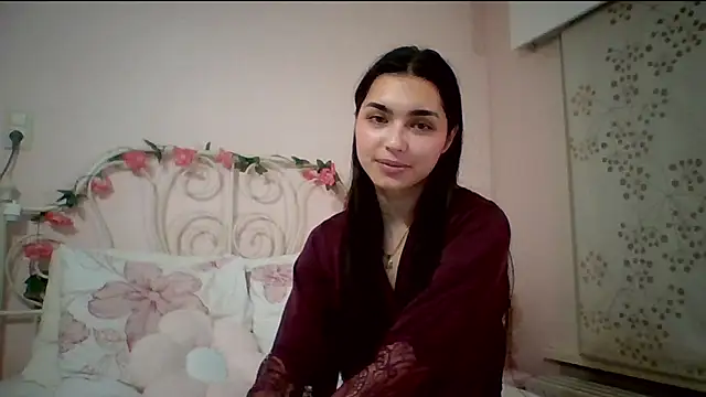 Snapshot of yourbella37 chatting on May 17, 2026, 8:27 pm yourbella37 online show from May 17, 2026, 8:27 pm