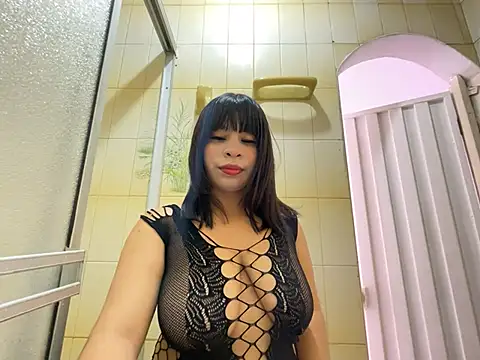 Snapshot of luna_silk_ chatting on May 28, 2026, 6:49 pm luna silk online show from May 28, 2026, 6:49 pm