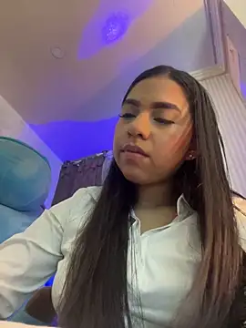 Snapshot of Dulcerouss__ chatting on May 26, 2026, 11:39 am Dulcerouss online show from May 26, 2026, 11:39 am