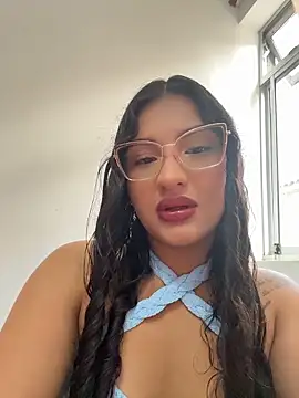 Snapshot of SabrinaX_X chatting on August 5, 2026, 10:01 pm SabrinaX X online show from August 5, 2026, 10:01 pm