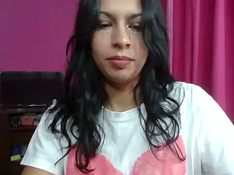 Snapshot of pamelaamorette chatting on May 19, 2026, 1:56 am pamelaamorette online show from May 19, 2026, 1:56 am