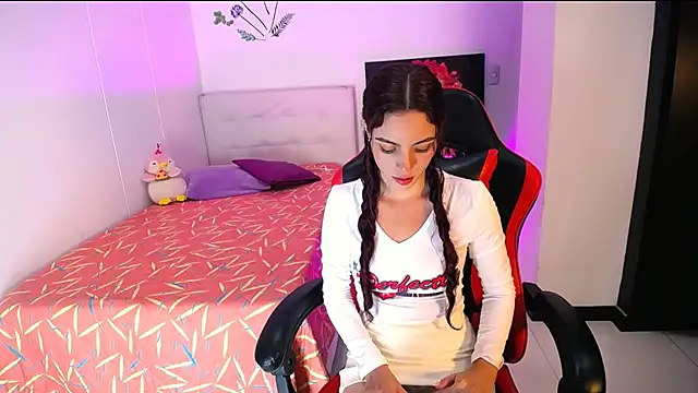 skarlett online show from June 27, 2026, 2:05 am