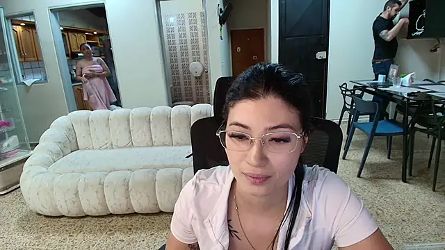 theaPearl online show from June 30, 2026, 9:05 pm
