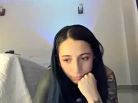 Snapshot of EvangelineLoveee chatting on June 26, 2026, 3:11 am EvangelineLoveee online show from June 26, 2026, 3:11 am