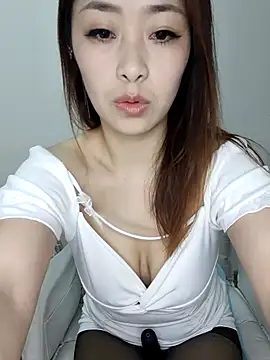 xinyue-888 online show from June 7, 2026, 11:47 am