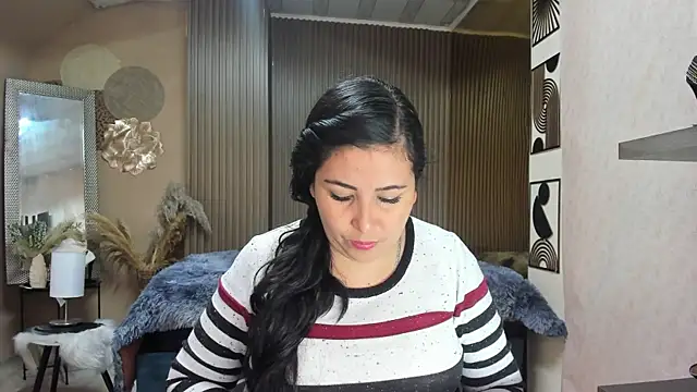 Snapshot of BBWLuxuryMuse chatting on May 30, 2026, 11:18 am BBWLuxuryMuse online show from May 30, 2026, 11:18 am