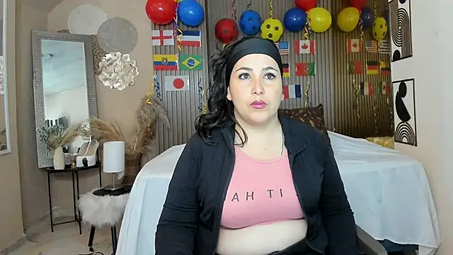 Snapshot of BBWLuxuryMuse chatting on June 13, 2026, 11:30 am BBWLuxuryMuse online show from June 13, 2026, 11:30 am