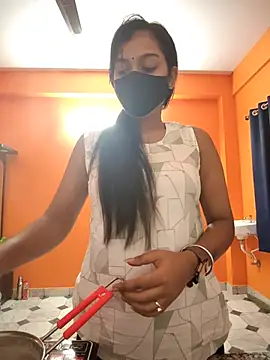 Menaxi Baby7 online show from June 19, 2026, 4:11 pm