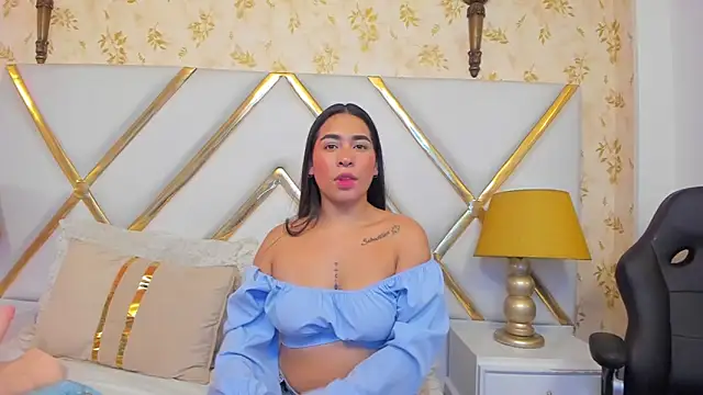 Snapshot of SussyFoxxx chatting on June 17, 2026, 7:04 pm SussyFoxxx online show from June 17, 2026, 7:04 pm