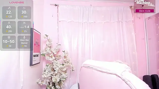 Snapshot of ShanelleDupont_ chatting on July 3, 2026, 7:53 pm ShanelleDupont online show from July 3, 2026, 7:53 pm
