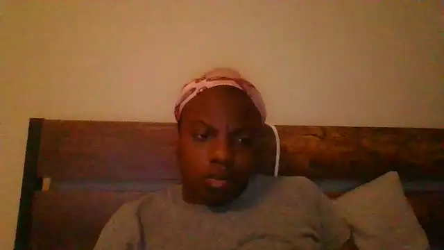 Snapshot of princesselizabeth chatting on July 3, 2026, 12:17 am princesselizabeth online show from July 3, 2026, 12:17 am