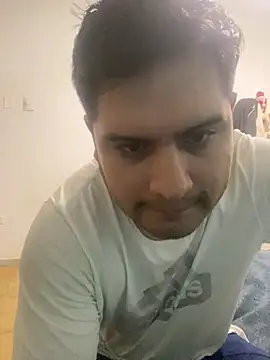 MenSexPeru online show from May 14, 2026, 4:52 am