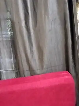 Snapshot of Roji_bha chatting on June 18, 2026, 4:13 am Roji bha online show from June 18, 2026, 4:13 am