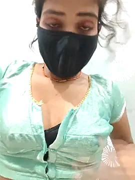 Snapshot of Hot_Candy77 chatting on June 25, 2026, 2:33 am Hot Candy77 online show from June 25, 2026, 2:33 am