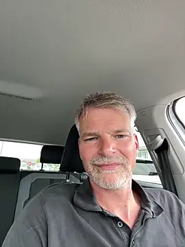 Snapshot of Thor-82 chatting on June 1, 2026, 12:18 pm Thor-82 online show from June 1, 2026, 12:18 pm
