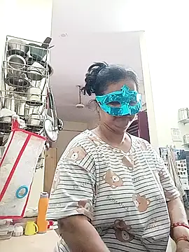 Hot-Mallika2 online show from May 7, 2026, 10:31 am