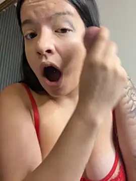 Snapshot of ClaireVoss chatting on July 26, 2026, 10:44 am ClaireVoss online show from July 26, 2026, 10:44 am
