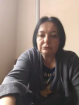 Snapshot of EmmaEmmy40 chatting on June 12, 2026, 7:51 am EmmaEmmy40 online show from June 12, 2026, 7:51 am