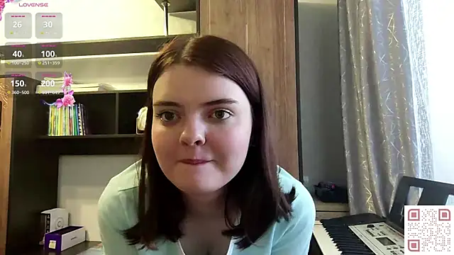 Snapshot of RebelDesiree chatting on May 22, 2026, 9:15 am RebelDesiree online show from May 22, 2026, 9:15 am