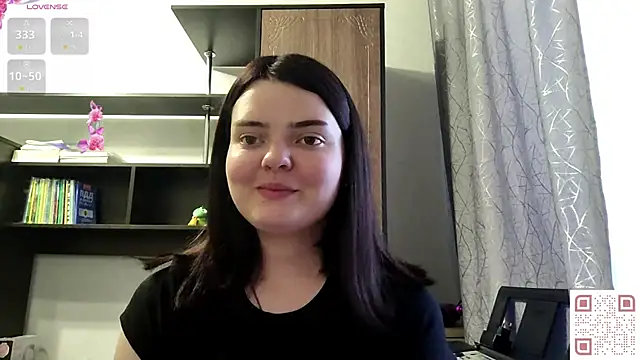 Snapshot of RebelDesiree chatting on June 9, 2026, 11:00 am RebelDesiree online show from June 9, 2026, 11:00 am