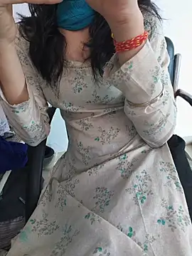 Snapshot of zoya_baby_ chatting on June 13, 2026, 8:12 am zoya baby online show from June 13, 2026, 8:12 am