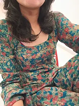 Snapshot of zoya_baby_ chatting on August 8, 2026, 4:36 am zoya baby online show from August 8, 2026, 4:36 am