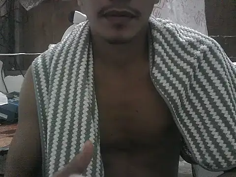 Daddyyum 12 online show from May 19, 2026, 5:41 pm