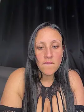 Snapshot of Cloe-Fire chatting on August 2, 2026, 5:06 am Cloe-Fire online show from August 2, 2026, 5:06 am