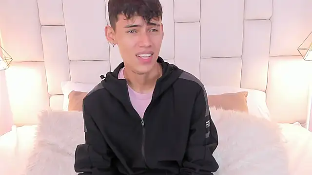 Snapshot of JacobFerrer chatting on May 23, 2026, 5:50 pm JacobFerrer online show from May 23, 2026, 5:50 pm