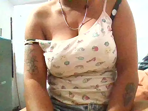 Snapshot of RubinaKhan6 chatting on June 12, 2026, 4:17 pm RubinaKhan6 online show from June 12, 2026, 4:17 pm