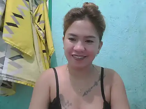 Snapshot of mecka20 chatting on July 13, 2026, 1:14 pm mecka20 online show from July 13, 2026, 1:14 pm