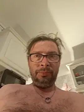 xxlschwanz1981 online show from May 3, 2026, 7:42 pm