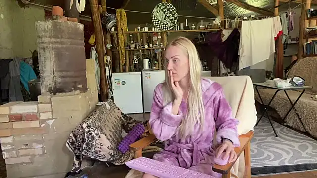 wildforestmuse  online show from June 17, 2026, 8:50 am