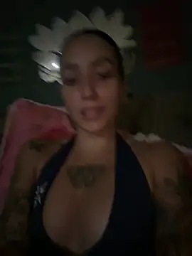 MartinadeCaxias online show from May 16, 2026, 7:34 pm