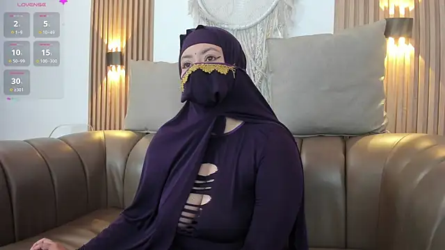 Snapshot of yasmin_dina chatting on June 6, 2026, 3:06 pm yasmin dina online show from June 6, 2026, 3:06 pm