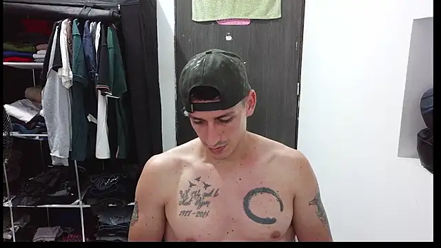 RaulRico online show from May 12, 2026, 3:03 am