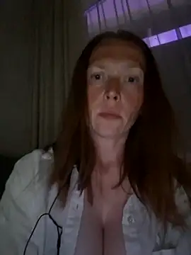 Snapshot of MillaSmileX chatting on May 31, 2026, 6:04 pm MillaSmileX online show from May 31, 2026, 6:04 pm