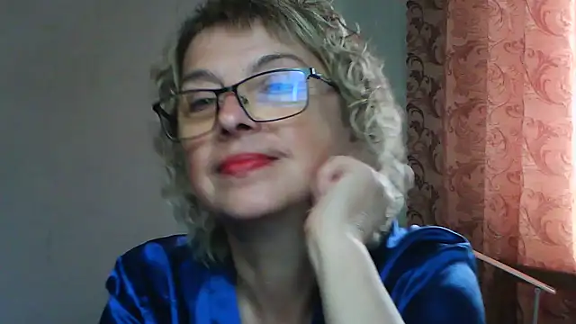 ElizabethGorden online show from June 23, 2026, 5:49 am
