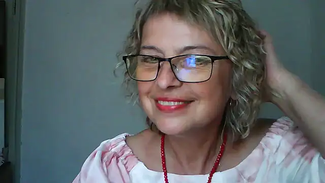 ElizabethGorden online show from June 25, 2026, 11:48 am