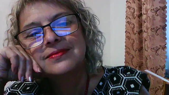 ElizabethGorden online show from July 5, 2026, 5:31 pm