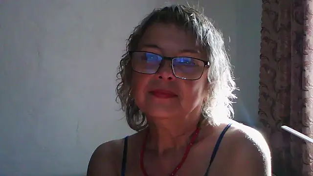 ElizabethGorden online show from July 16, 2026, 5:35 am