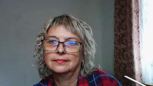 ElizabethGorden online show from July 28, 2026, 11:17 am