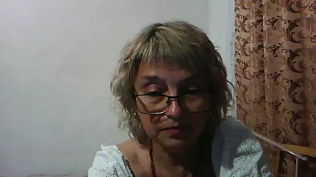 ElizabethGorden online show from August 2, 2026, 5:55 pm