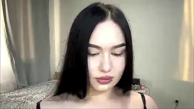 Snapshot of PlushPeep chatting on June 11, 2026, 3:43 pm PlushPeep online show from June 11, 2026, 3:43 pm