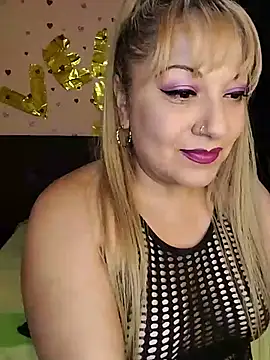 Snapshot of Venuss_Milf chatting on June 28, 2026, 10:21 am Venuss Milf online show from June 28, 2026, 10:21 am