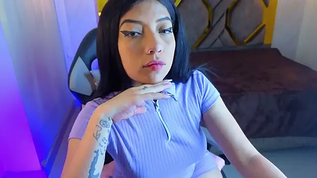 Ey Im simone  online show from May 14, 2026, 12:23 pm